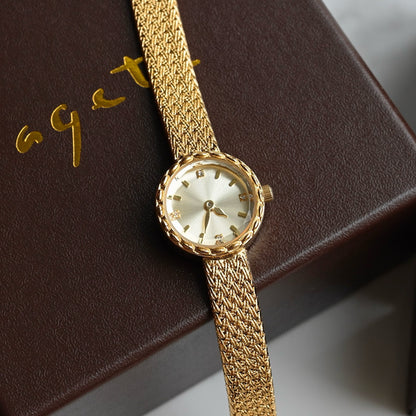 Mid-ancient Simple Retro Special Interest Light Luxury Small Golden Watch Women